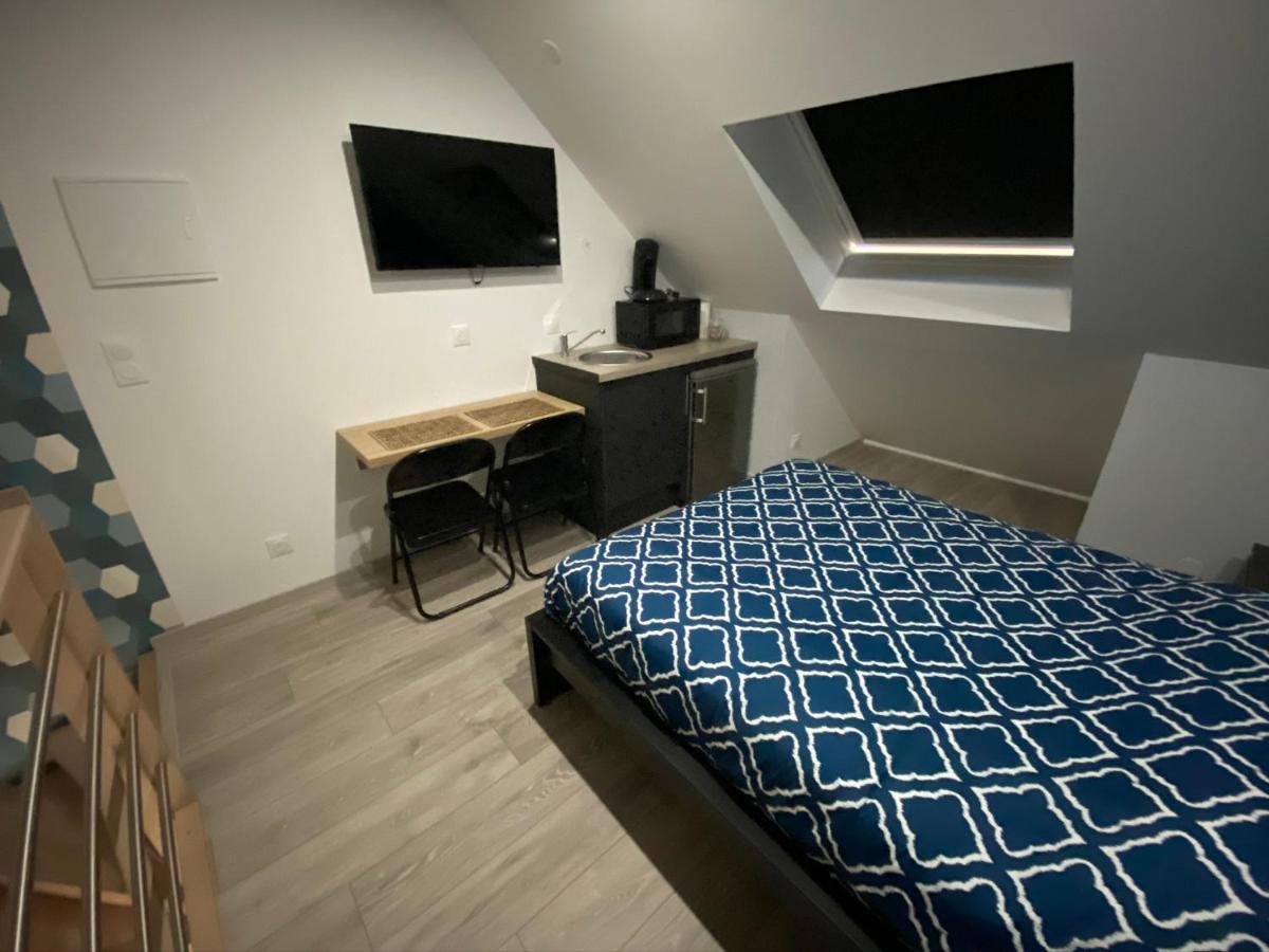 Logements Equipes A Onnaing Avec Espace Balneo En Option Proche Toyota, Autoroute Et Valenciennes Exterior photo