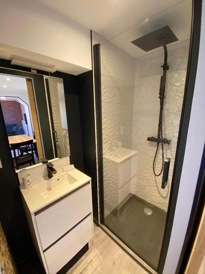 Logements Equipes A Onnaing Avec Espace Balneo En Option Proche Toyota, Autoroute Et Valenciennes Exterior photo