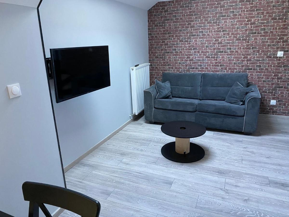 Logements Equipes A Onnaing Avec Espace Balneo En Option Proche Toyota, Autoroute Et Valenciennes Exterior photo